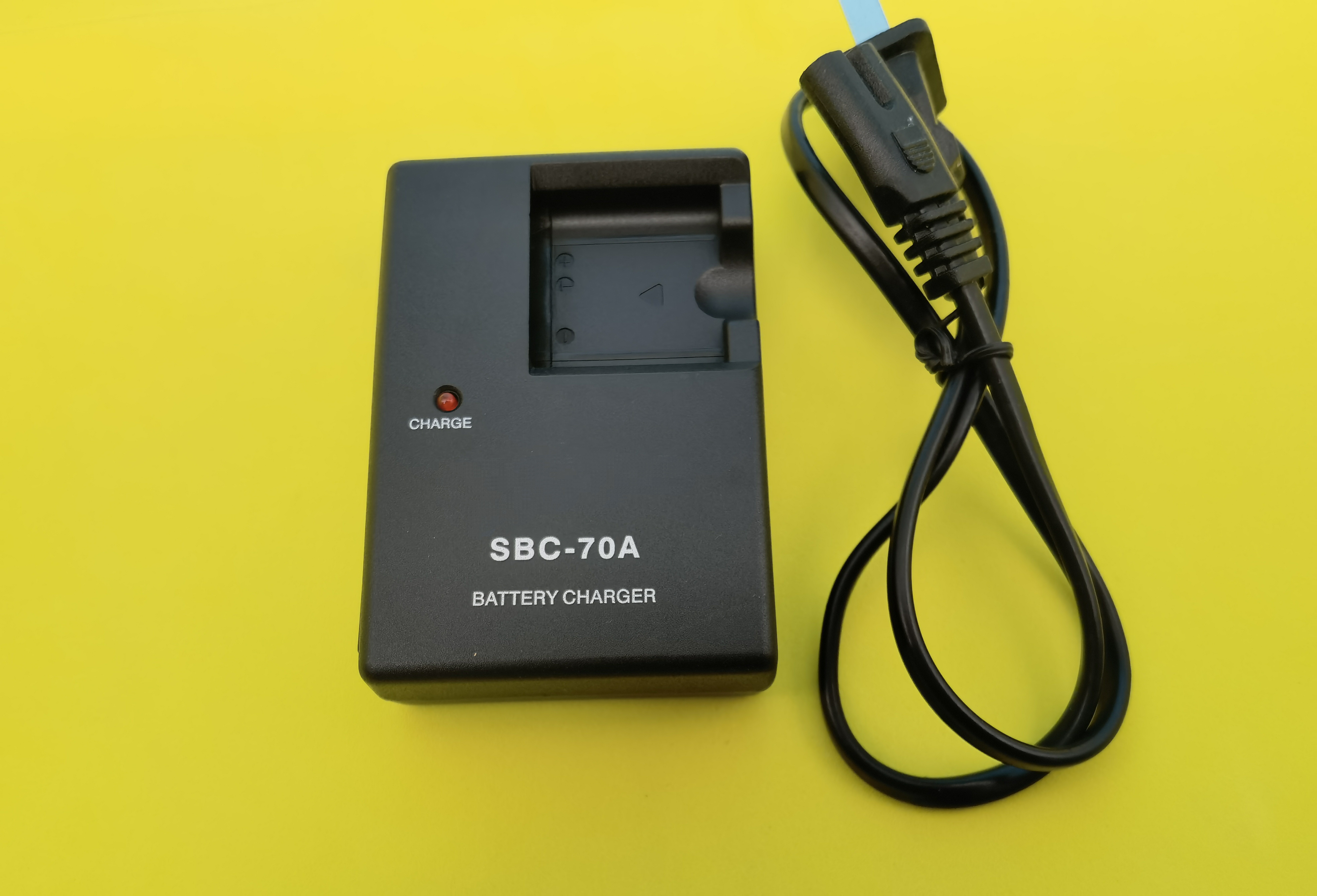 SBC-70A SBC70A 70A BP70A camera charger For samsung ES65 ES70 ES73 ES75 ES95 ST60 ES80 ST65 camera BP70A charger