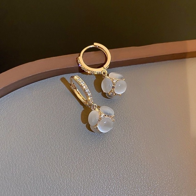 Pendientes de tuerca de bola de perlas de imitación Retro francés para mujer, joyería de , accesorios simples elegantes, al por mayor, , 2023: Color acero