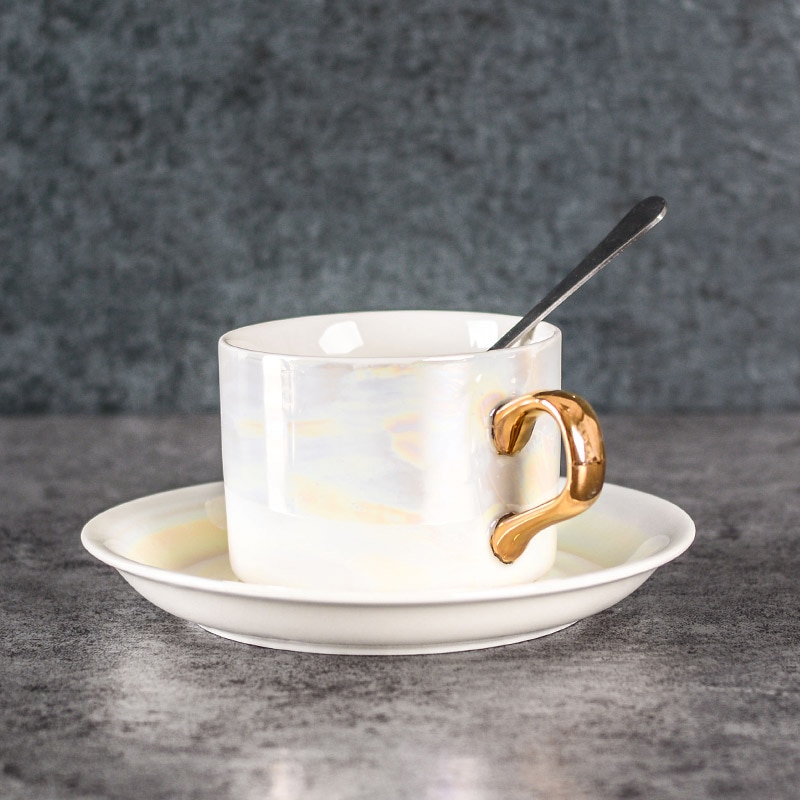 Enkle moderne kaffekop sæt guldkant lille hvid bryllup te kop underkop ske sæt keramisk vintage xicaras drinkware  eb50bd: Default Title