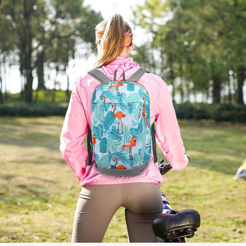 Klapp Kleinen Hocker Strand Hocker Tragbare draussen Ultra Licht U-bahn Zug Reise Picknick Camping Angeln BBQ Faltbare Stuhl: Flamingo Rucksack