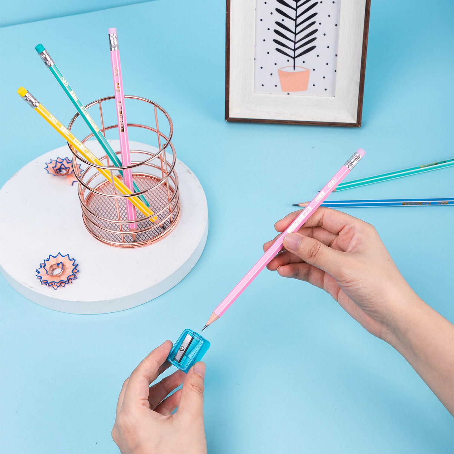 Deli Pencil Triangle Pencils 12 Pcs/Set HB 2B Graphite Lead Core Students Writing Stationery EC011