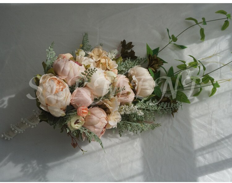 Ramo de flores para boda con caída de peonía para novias, 18,89 pulgadas de alto, 9,84 pulgadas de ancho, 0,38 kg de peso,: Blanco