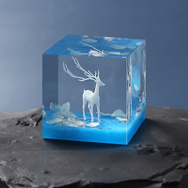 3D Deer Resin Inclusion Miniature Animal Embellishment Resin Jewelry DIY Resin Terrarium Fairy Garden Making Resin Art Supplies