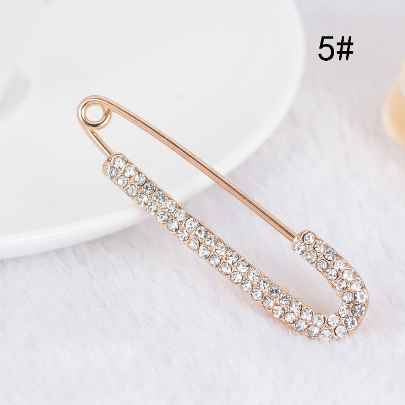 LNRRABC Elegante Kroon Crystal Flower Sjaal Gesp Broche Pin Revers Pin Kraag Vrouwen Meisje Pins Badges Voor Kleding Ornament: 10