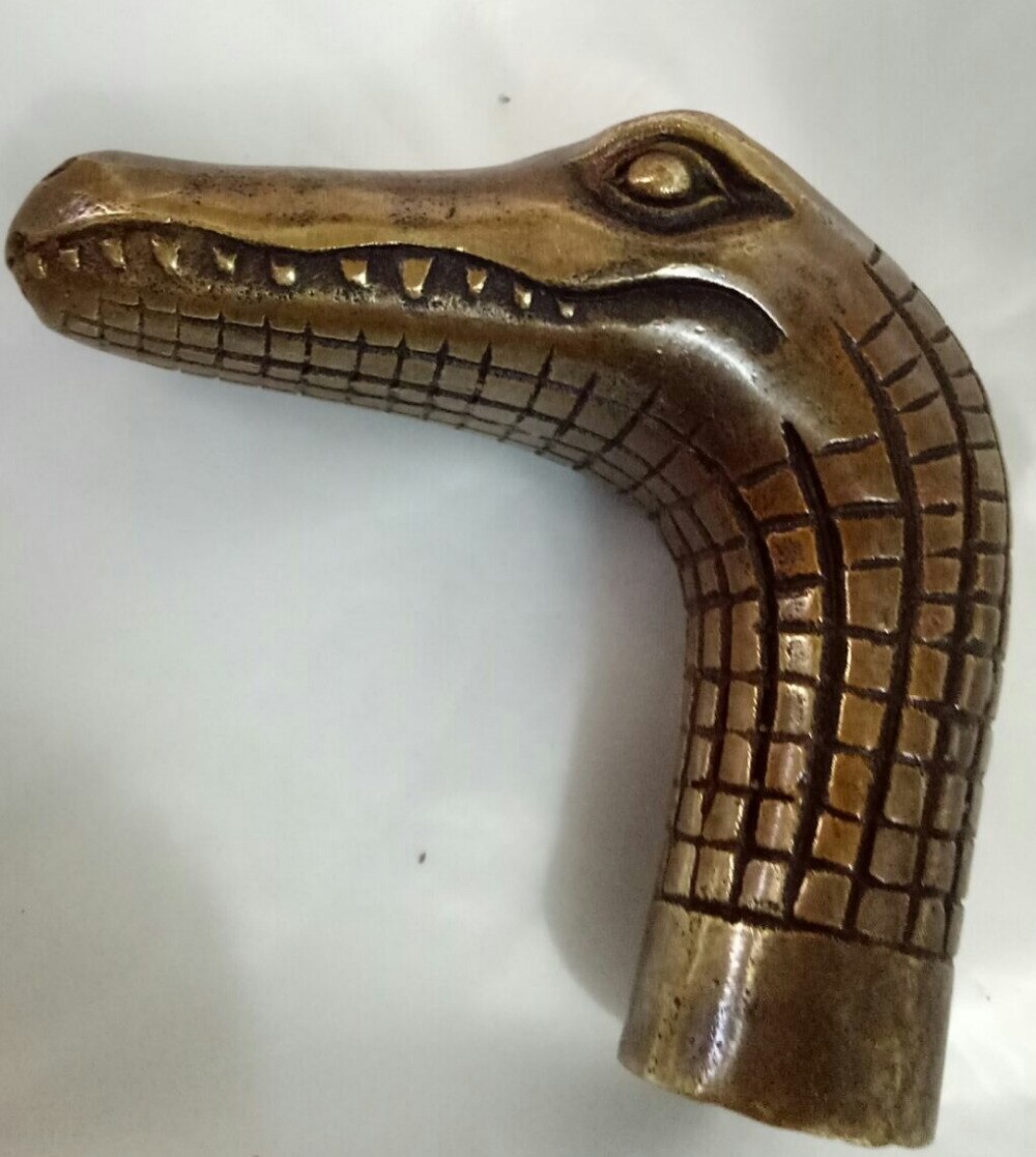 China 'S Oude Handgemaakte Bronzen Sculptuur Krokodil Hoofd