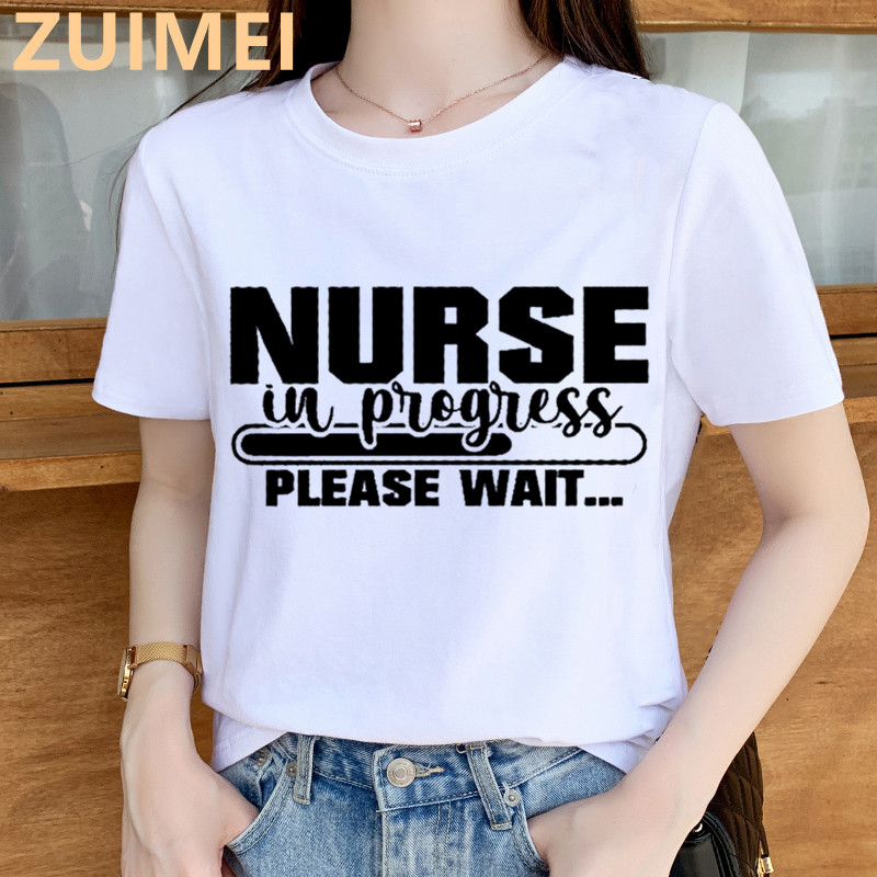 Verpleegkundige In Vooruitgang Brief Grafische Mode Tops Casual Dames Basic O-Kraag Korte Mouwen Wit T Shirt meisje,