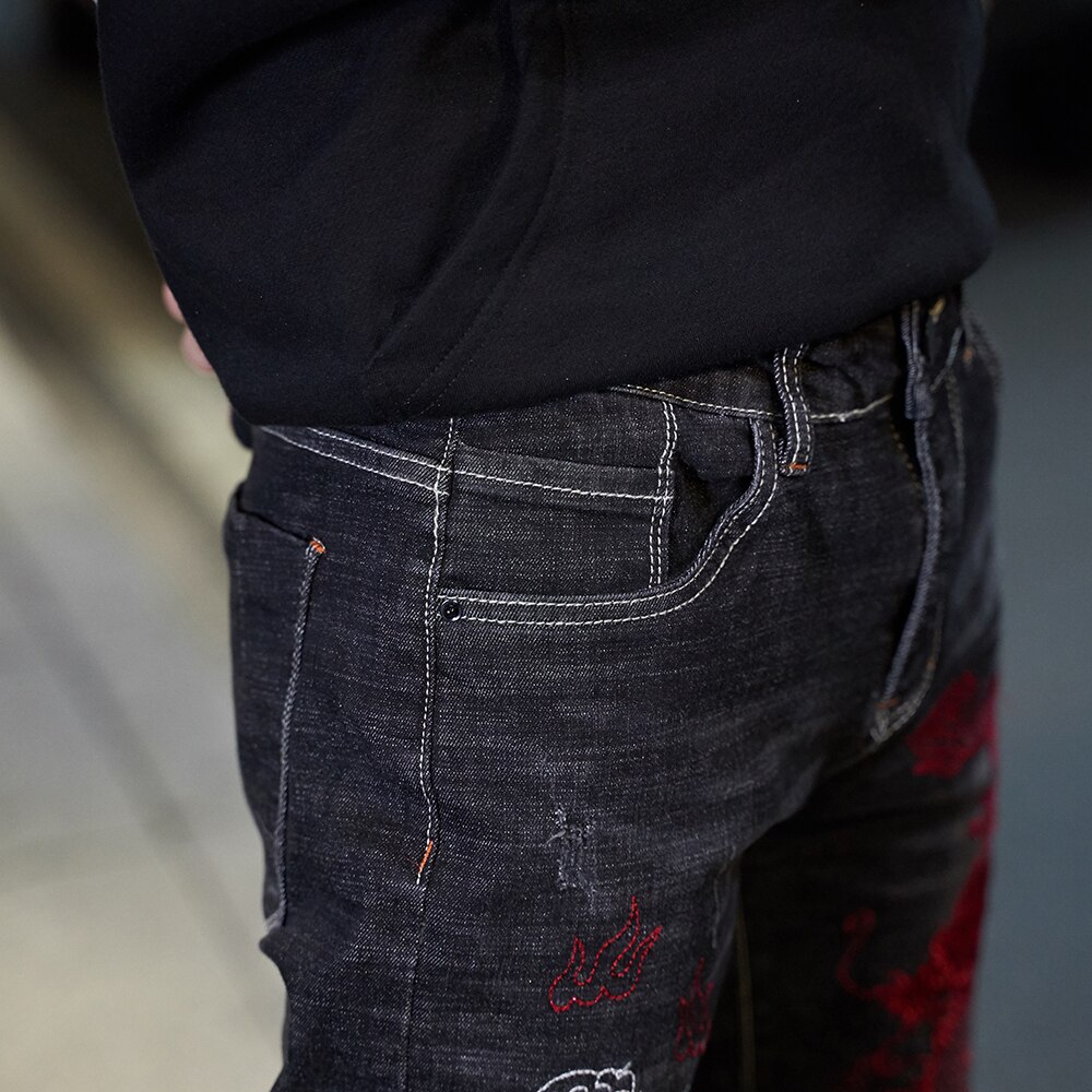 Pantalones vaqueros ajustados con bordado de dragón para hombre, Jeans rasgados a la , ropa de calle, Jeans desgastados lavados con agujeros, color negro