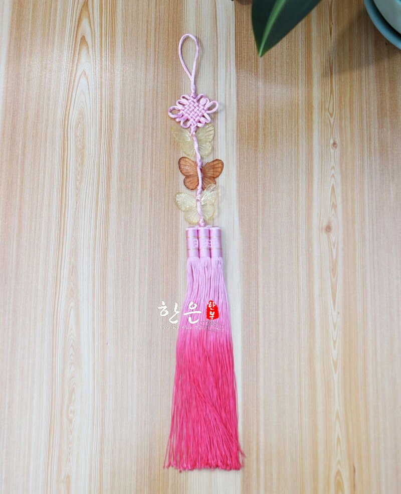 Korean Hanbok Pendant / Butterfly Hanbok Pendant / Butterfly Pendant