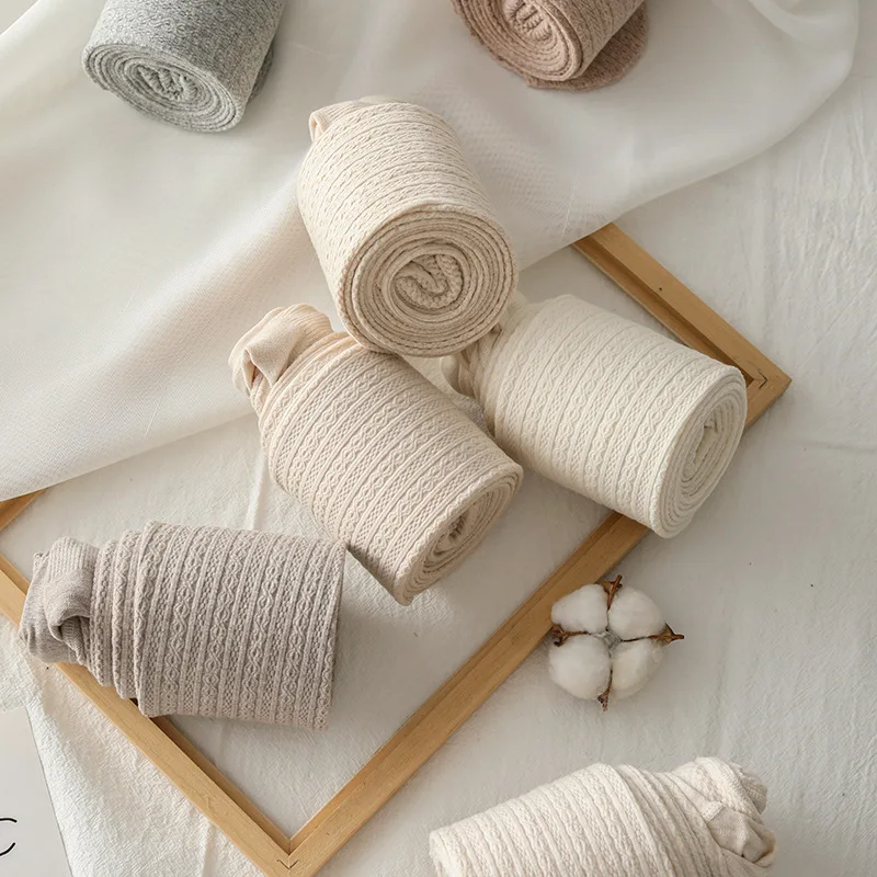 Figurformende, cremefarbene, gestreifte, gedrehte strumpfhose für damen, dünne Vlies-basisschichtsocken für frühling und herbst, Ideal für draussen-aktivitäzehn