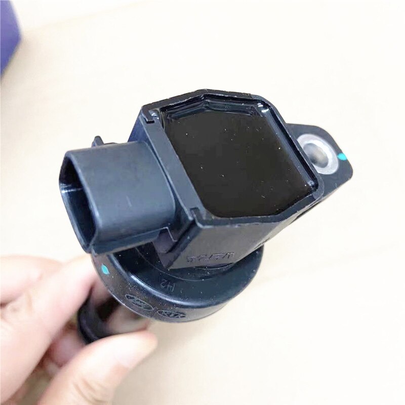 Bobine d'allumage pour moteur Mobis 27301-2B000, pour Hyundai i20 i30 IX20 Kia Cee'D Cerato Rio Soul 1.6L 273012B000