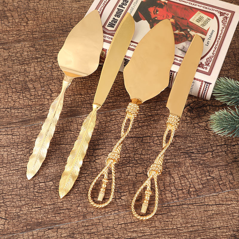 Konco Kuchenmesser- und Serverset, 2-teiliges goldenes Kuchenschneideutensilien, gravierter Kuchenschneider und Serverspatel für sterben Hochzeitsfeier