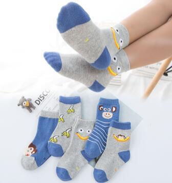 2017 Outono Inverno 5 Pares/lote Resiliência Das Crianças Meias de Algodão Para A Menina Menino Suor Respirável 1-3Y/4-6Y/7-10Y: Banana monkey / S (1-2 Year)