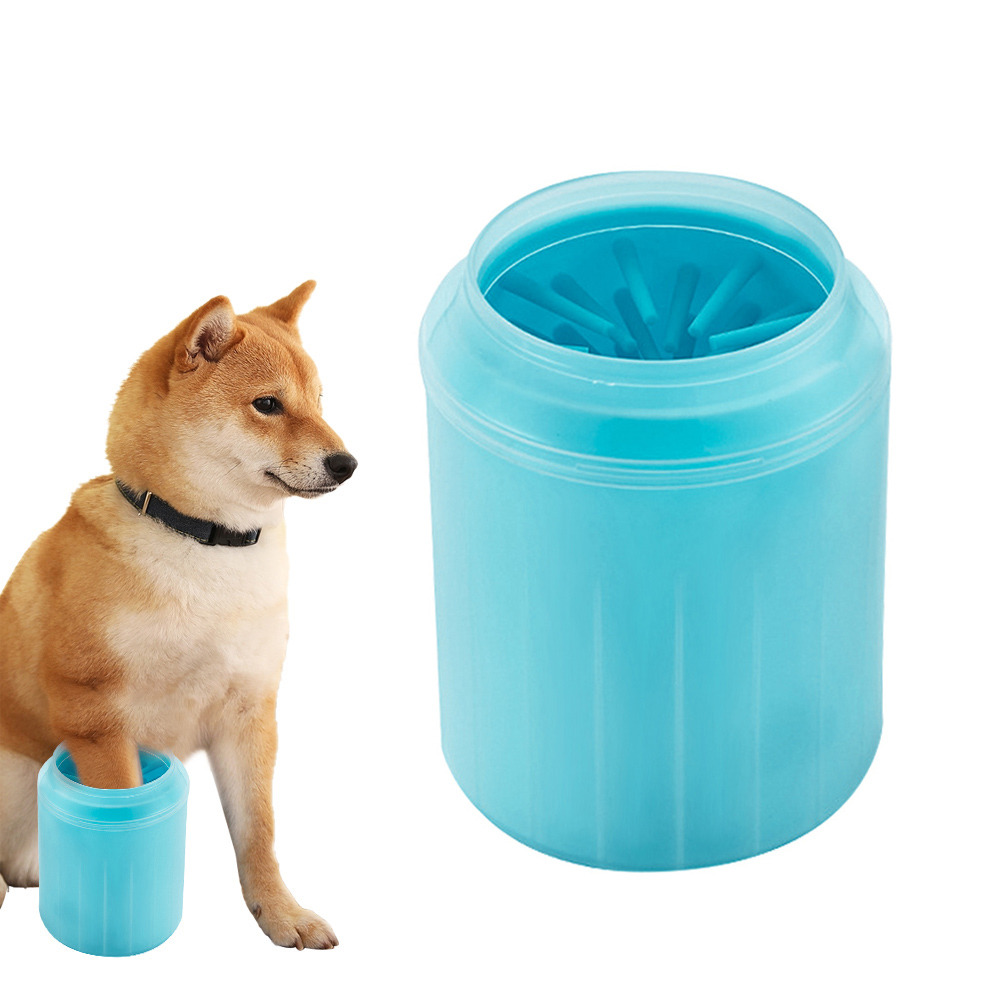 Nettoyeur de pattes pour animaux de compagnie, piston de pattes, tasse de nettoyage des pieds en Silicone souple, brosse de nettoyage des pattes portables pour chats et chiens, fournitures pratiques pour la maison, 3 tailles: M / Bleu