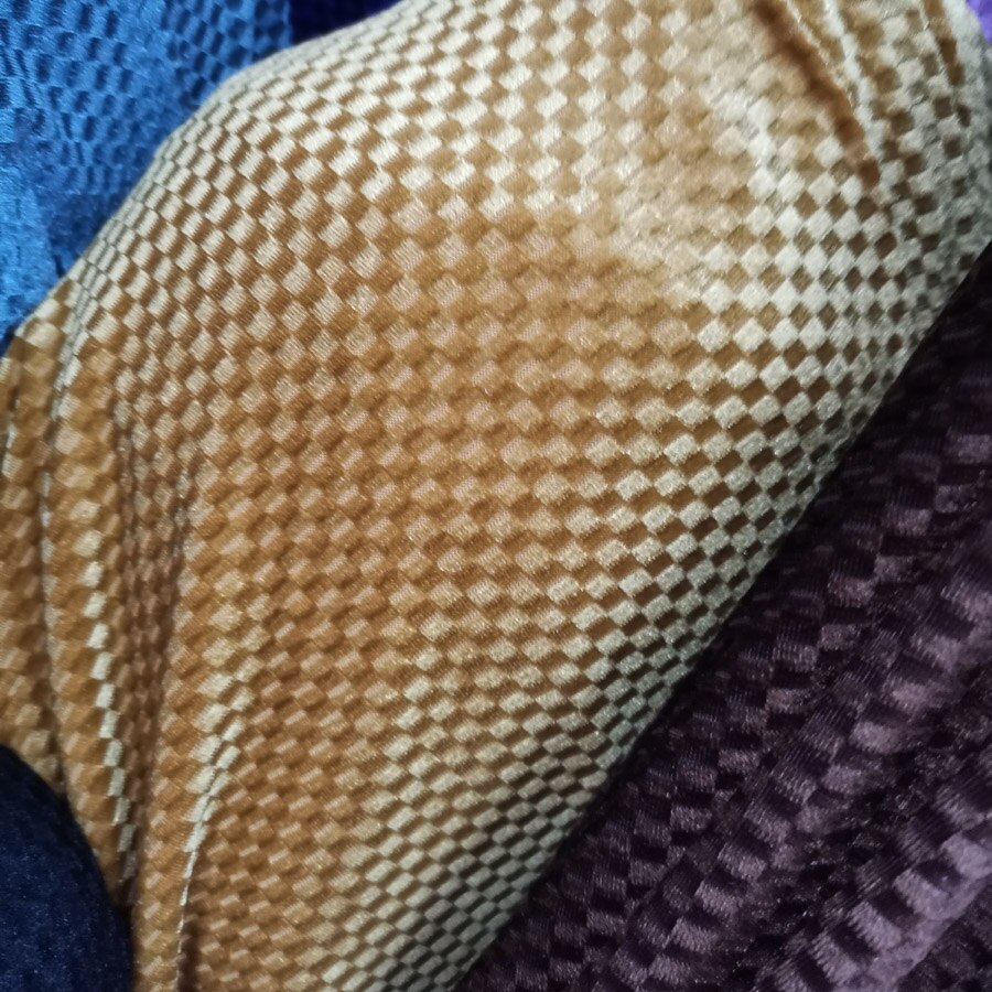 Fluwelen stof jurk reliëf prachtige stof voor overhemd kleding zacht fluweel huis textiel gordijn