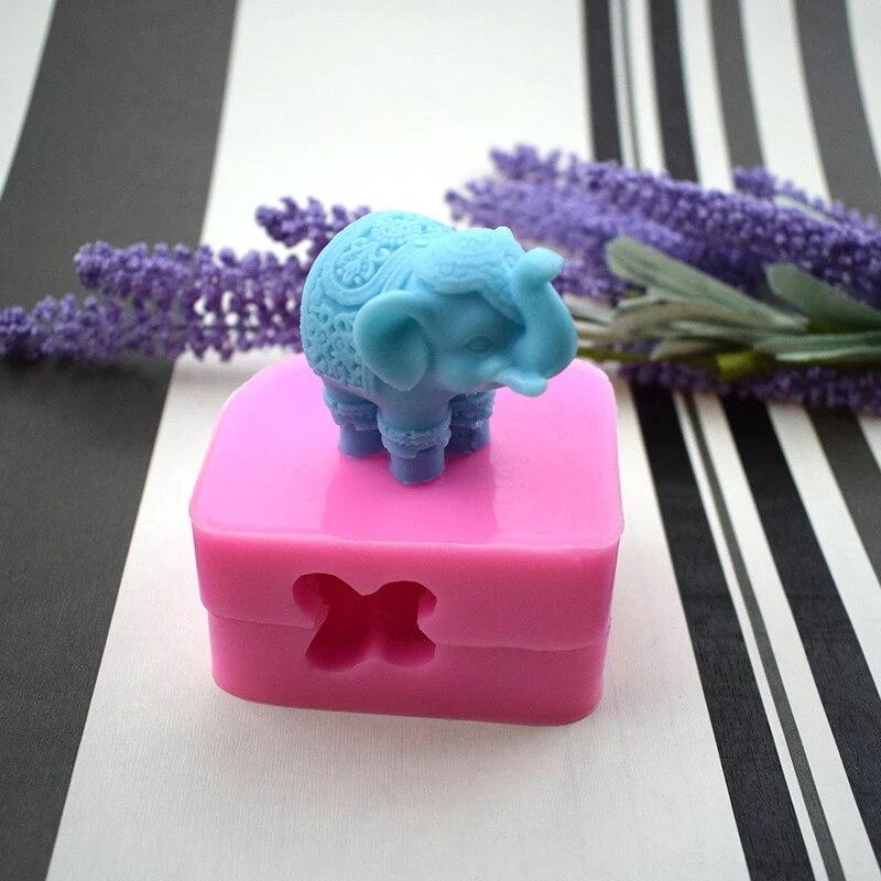 Moule Silicone éléphant 3D Réutilisable - Pour Bougies, Savons, Chocolats, Gâteaux (résiste -50°C à +300°C)
