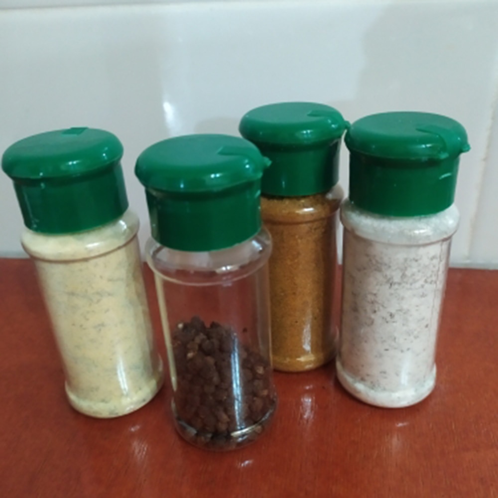 4 st plast salt peppar vinägerolja cruet shaker burk klar flaska gryta kökstillbehör kryddflaska 10.5*4 cm 100 ml