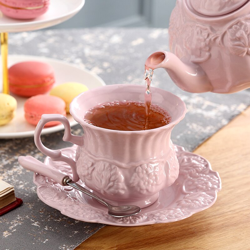 Europese Koffiekopje Schotel Set Met Lepel Eenvoudige Creatieve Thuis Keramische Bloem Theepot Roze Cup Wf4291525