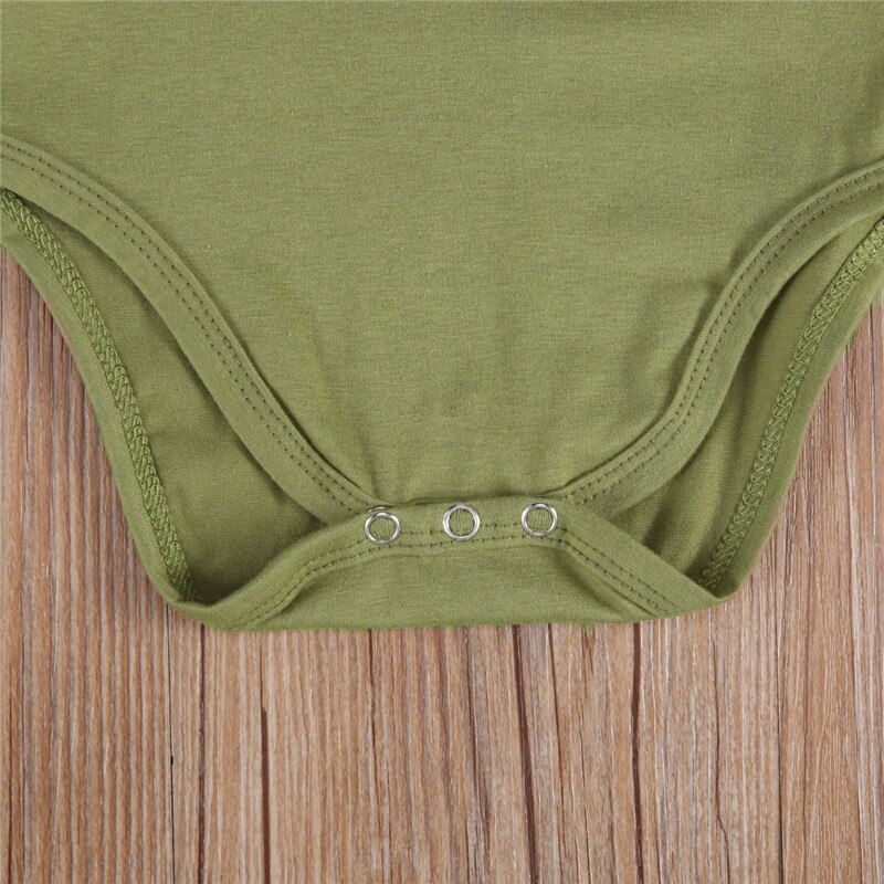 Geboren baby meisjes jongens outfits camouflage patchwork lange mouwen ronde hals knopen legergroen korte body's herfstkleding