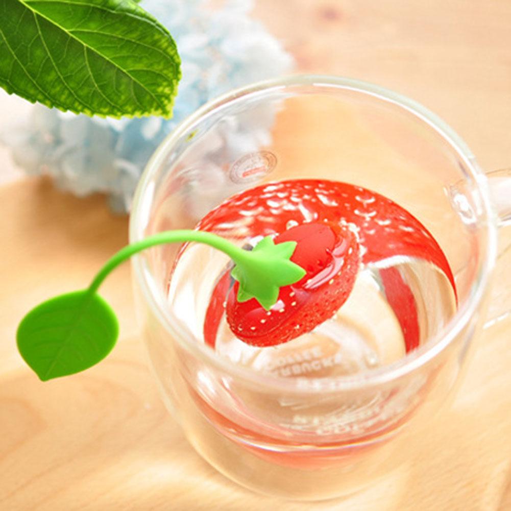 1 Pcs Red Strawberry Shaped Tea Infuser Reusable Food Safe Silicone Tea Leaf Bag Holder Tea Coffee Herbal Punch Filter Diffuser