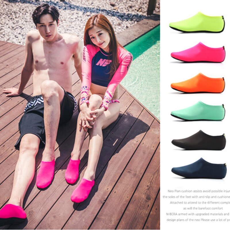 Unisex utomhus strandsandaler mjuka plysch rutschkanor lägenheter halkfria skor tofflor sommar simning vatten andas skor