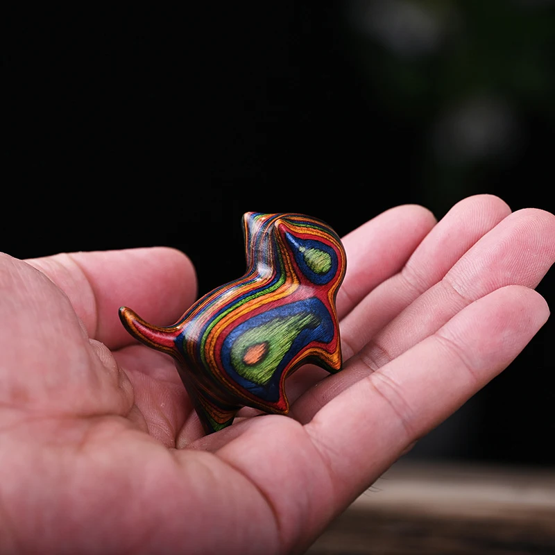 Adornos de madera de colores para gatos, accesorios de escritorio para oficina, esculturas de madera de arcoíris, esculturas de gatos, decoración del hogar, , recuerdos