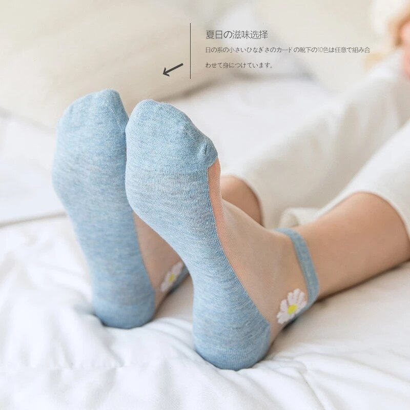5Pairs/Lot Women Socks for summer Ultra-thin Transparent Cass Glass fiber Silk Socks daisy Flower Japan Ankle Socks