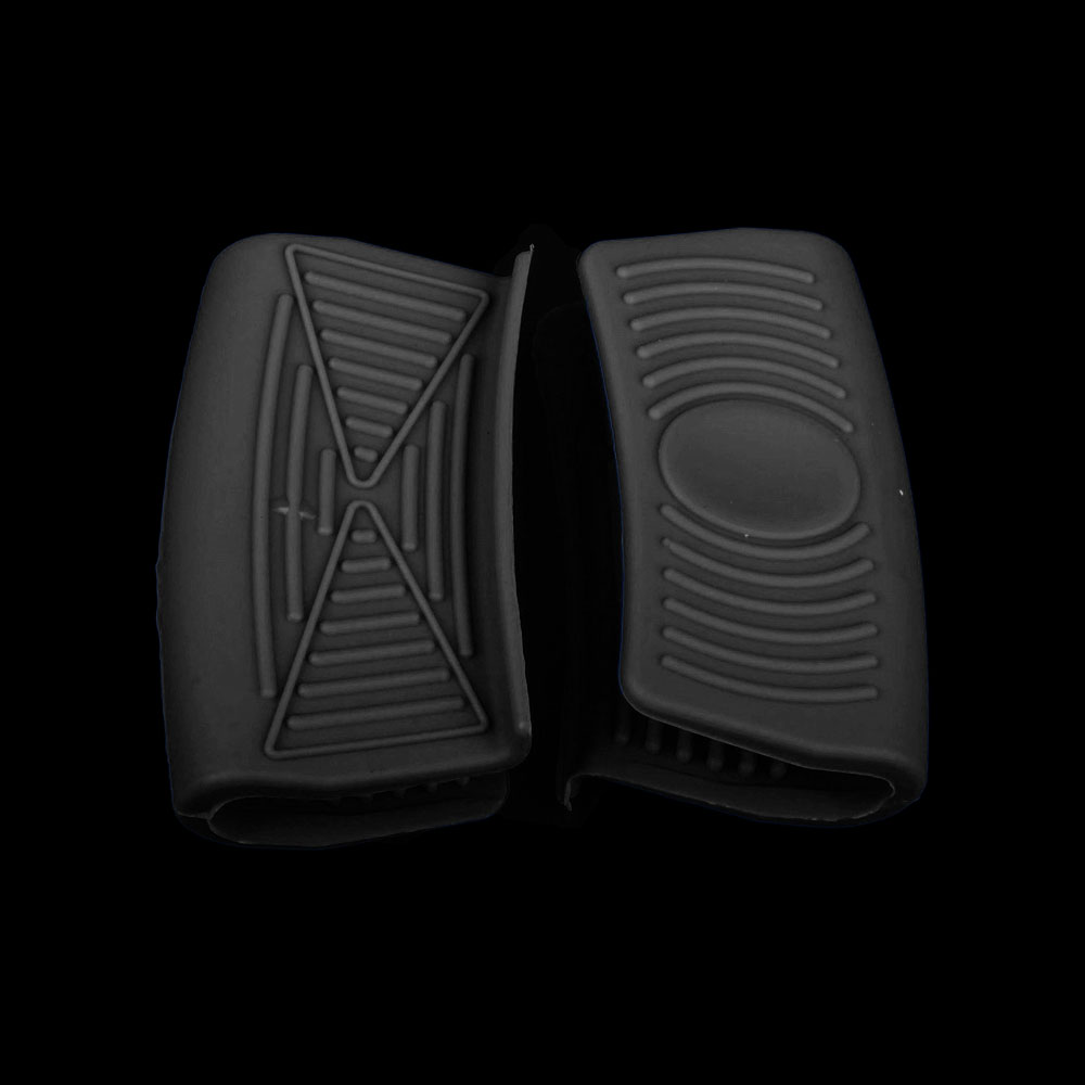 Silicone world Grip Silicone Pot Holder Sleeve Insulation Non Slip Pot Glove Anti-Scalding Pan Handle Cover Grip Kitchen Tools: Black