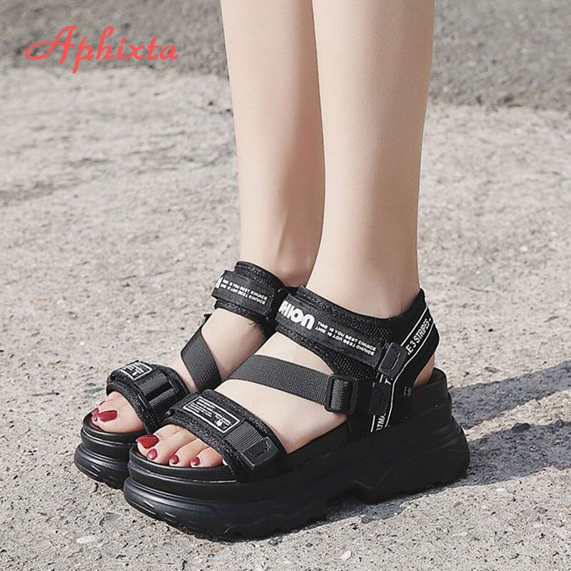 Aphixta gladiator platform sandaler dame & #39 ;s sandaler spænde sommer kvinder kilehæl chunky strandsandaler behagelige damesko: Sort / 9