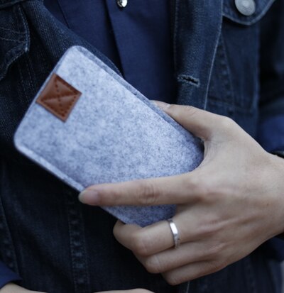 For Samsung Galaxy S10/S10Plus Back Case Woolen Felt Phone Cases For Samsung galaxy s10e cases Cover Mobile Phone Handmade Bags: s10e grey