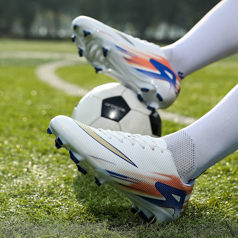 Schnelle Fußballschuhe niedrig schneiden Fußballschuhe Gesellschaft Stollen Fußballplatzstiefel Grastraining Original Professionelles Sneaker Spiel
