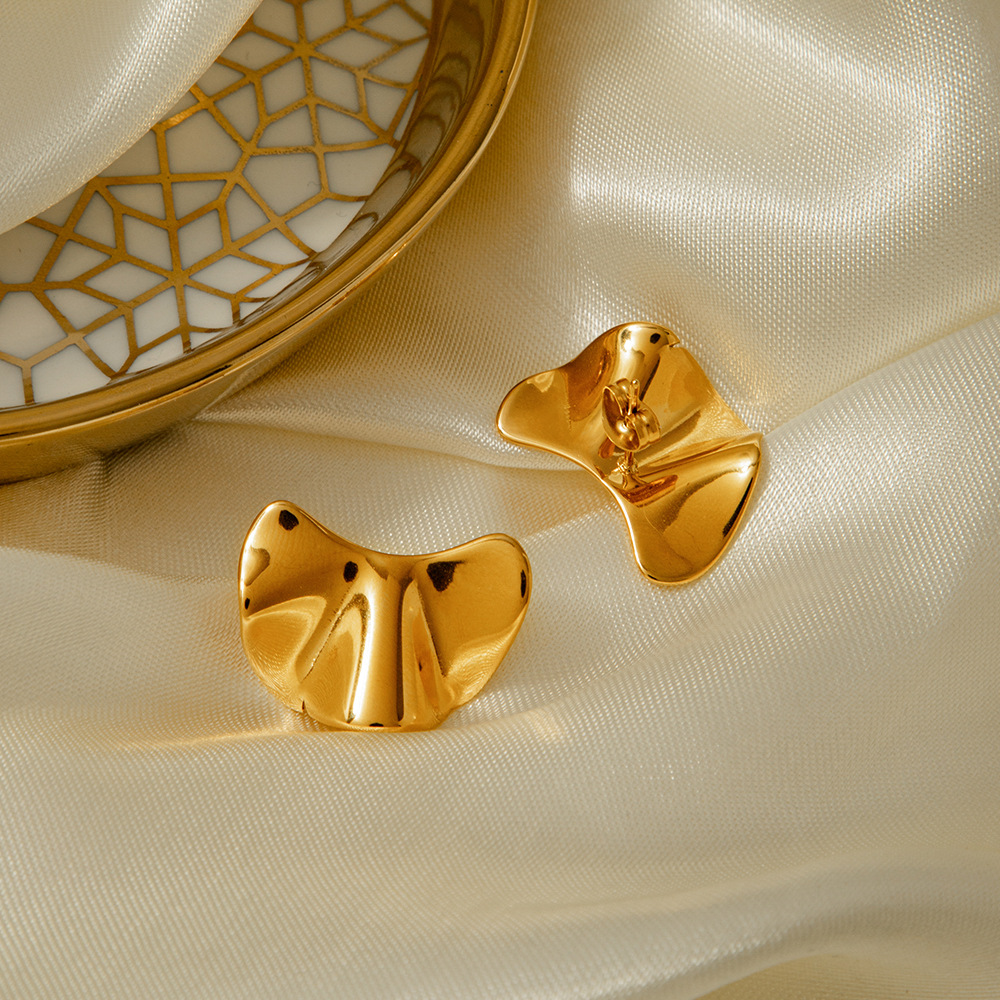 CARLIDANA Girls Jewelry Butterfly Earrings Vintage Stud Earrings Irregula 18k Gold Color Earrings Studs for Women
