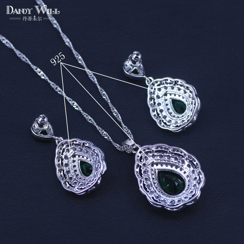 3- delige zilverkleurige kostuumsieradenset met groene zirkonia, oorbellen, ketting en ring voor dames  t73