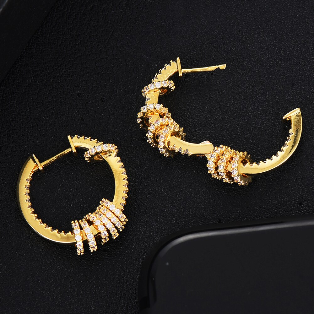 Godki Zirconia Manchet Oorbellen Huggie Hoop Oorbellen Voor Vrouwen Wedding Diafragma Dubai Bridal Earring Pulseras Mujer Moda