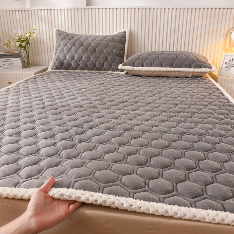 Seng topmadras studerende blødt quiltpude liggeunderlag husholdning soveværelsesmåtte gulv tatami seng pude antibakteriel madras: 1350mm x 1900mm / Mellembrun