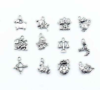 12 stück gemischtfarbige sternzeichen-anhänger aus zinklegierung mit tibetischen motiven, Ideal zum basteln von armbändern und halsketten.: Antik silber