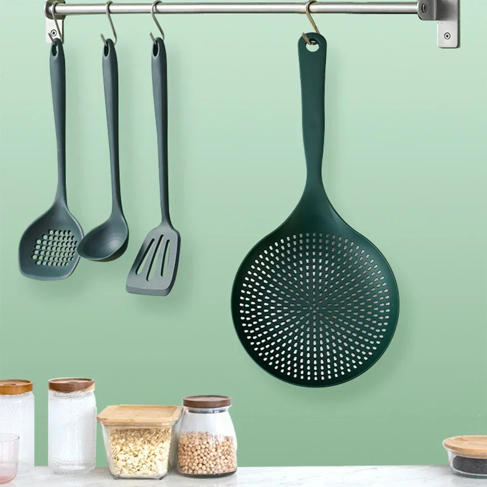 Plastic Grote Vergiet Lepels Afvoer Schep Hittebestendige Lange Steel Zeven Voedsel Pasta Colanders Keuken Filter Gadgets