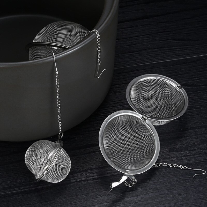 4.5/5.5/7/9cm Stainless Steel Tea Infuser Sphere Locking Spice Tea Ball Strainer Infuser Tea Filter Strainers Kitchen Tools 1pc