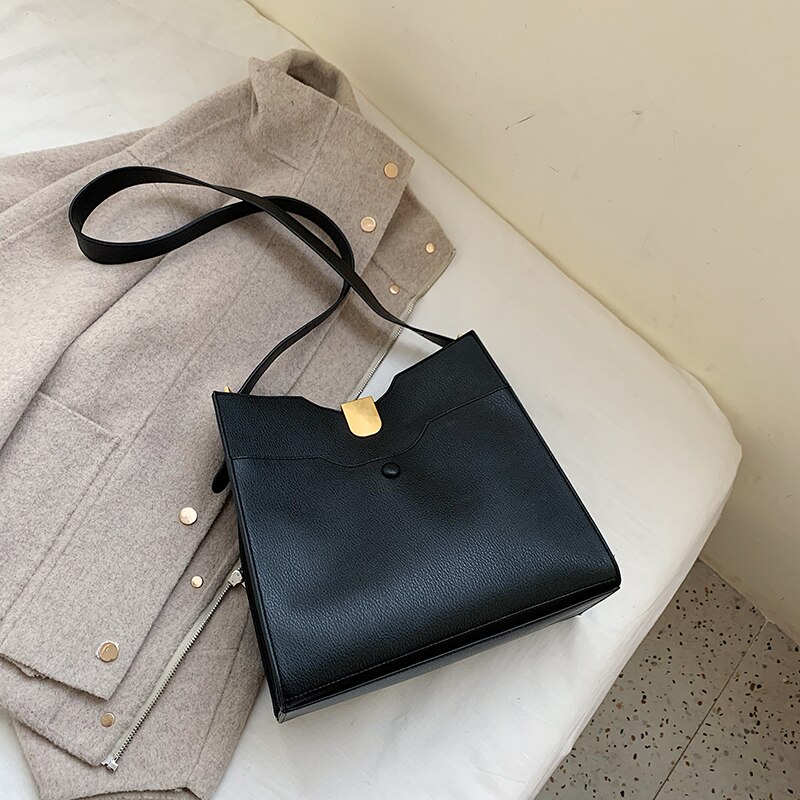 Vintage stor mulepose pu læder håndtaske til kvinder høj kapacitet skulder messenger taske: Sort