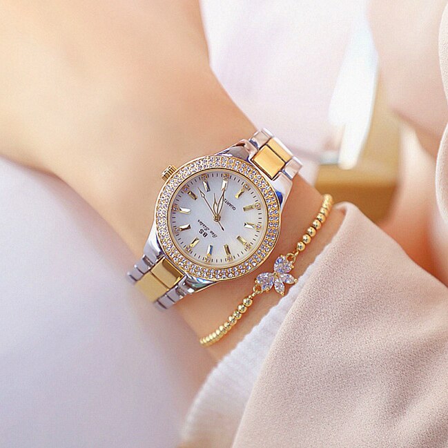 2022 Gold Ladies Wrist Watches Dress Watch Women Crystal Diamond Watches Stainless Steel Silver Clock Women Montre Femme