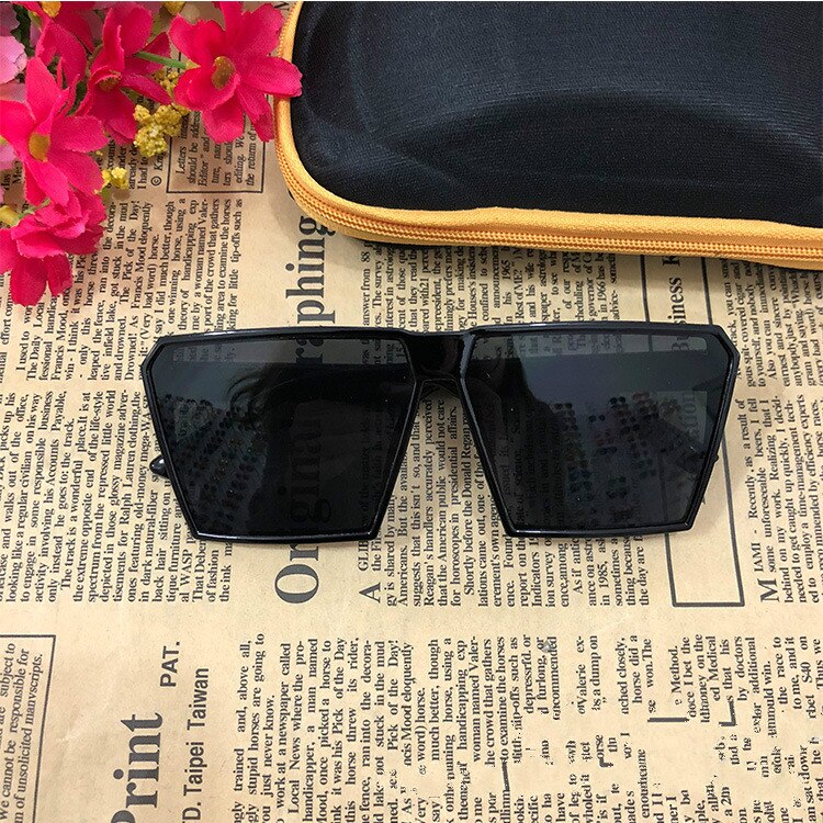 Simple Sport Style Kid Sunglasses Ultraviolet Ray Toad Mirror Children Glasses Girl Sunglasses Boy GlassesTrend: P