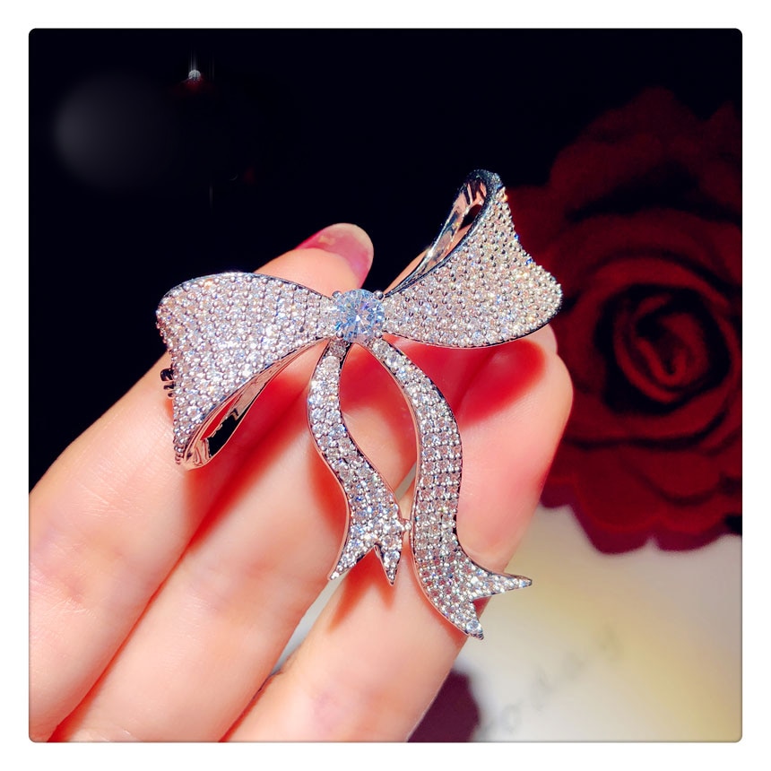 Broches Voor Vrouwen Luxe Zirconia Strik Corsage Trui Pak Pin Accessoires Fijne Sieraden Broche Valentijnsdag