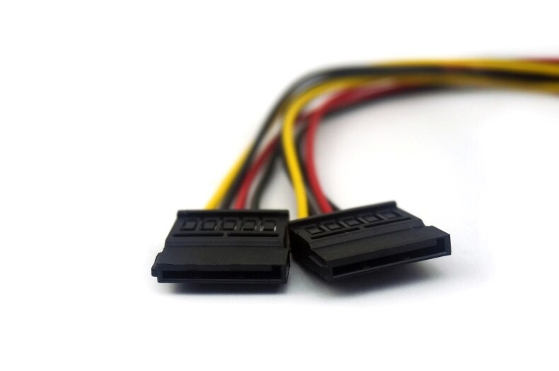 SATA power cable is divided into two serial power cable IDE large four-core D-4P to SATA serial cable