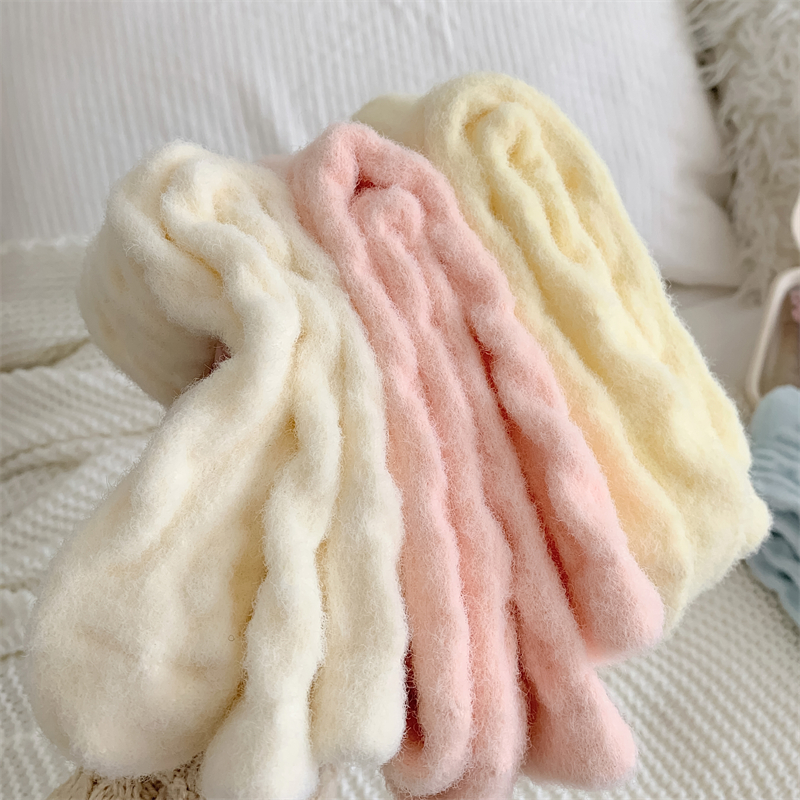 Calcetines cálidos para mujer, japonesa de invierno, calcetines mullidos de Color sólido para niñas, calcetines gruesos y bonitos para el hogar, calcetines suaves Kawaii para otoño