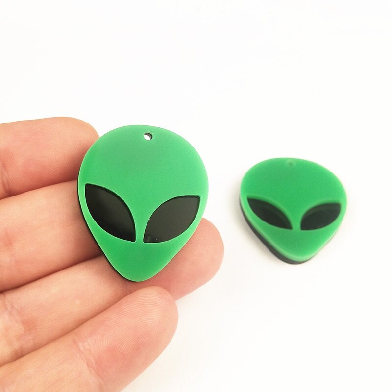 10 stücke Acryl Harz Nette UFO Außerirdischer Kopf Anhänger Für Halskette Armbinde Frauen Schmuck DIY Machen Reize