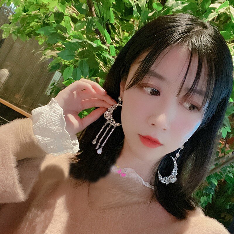 Mengjiqiao koreansk metall krystall asymmetrisk måne lange dråpe øreringer til kvinner boucle d'oreille fest smykker