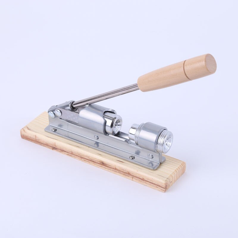 Electroplated golden mechanical walnut opening machine / nut clipper / walnut opener
