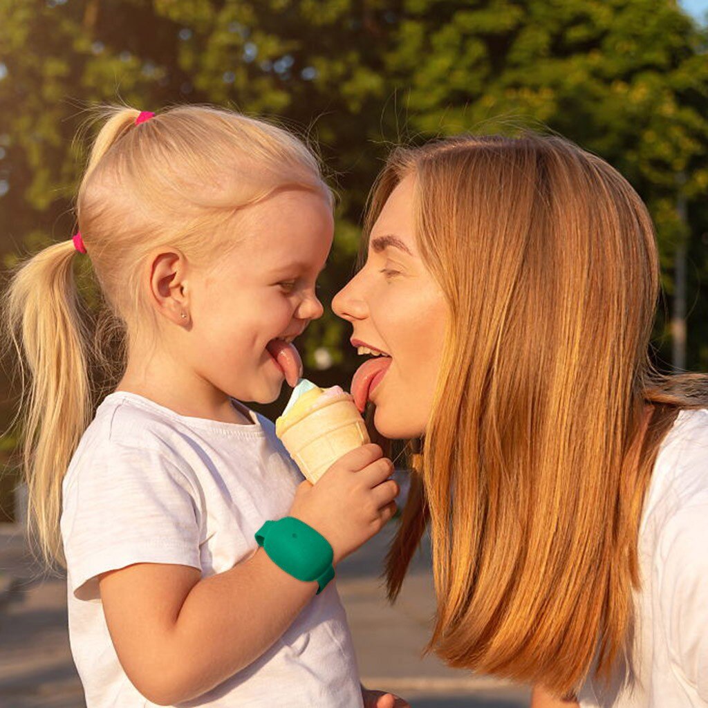 10ML Hand Sanitizer Dispensing Subpacking Silicone Bracelet Wristband Portable Bracelet Wristband Hand Dispenser Sanitizer Pumps: C