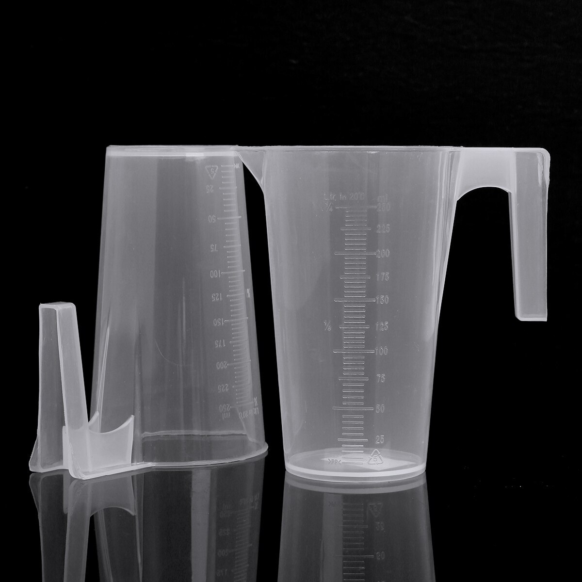 2Pc Kitchen Measuring Tools Clear Plastic Pour Measuring Cups Stackable Graduated Spout Pitcher with Handle Durable Measure Jugs