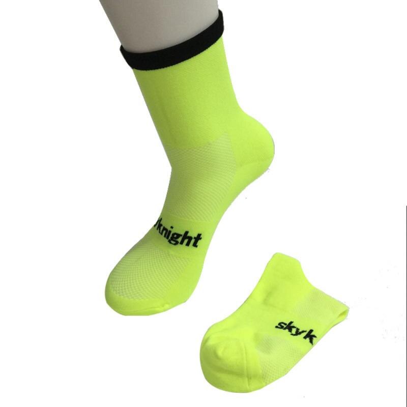 SKYKNIGHT Sports Cycling Socks Moisture-wicking Bike Socks Unisex Sports Fitness Running Gym Training Socks Sportswear