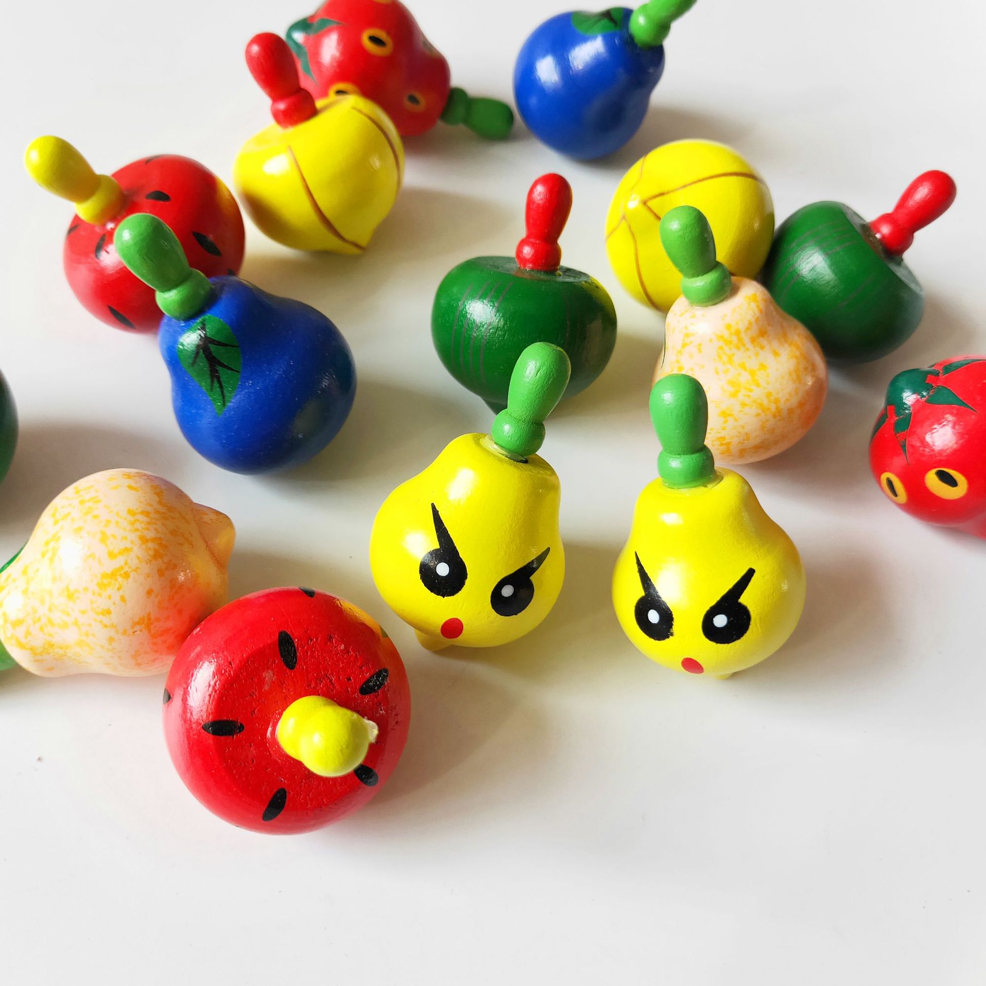10Pcs 3D Mini Gekleurde Vruchten Houten Gyro Voor Kinderen Relief Stress Desktop Tol Speelgoed Verjaardagscadeautjes
